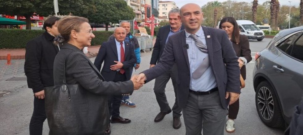 CHP İL BAŞKANI DEVRİM DURAL, EREĞLİ ESNAFINA 'GEÇMİŞ OLSUN' DEDİ